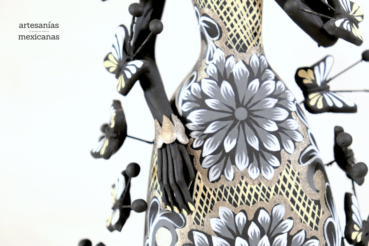 Catrina de mariposas grises y amarillas - 30 cm. 12 in. Catrina