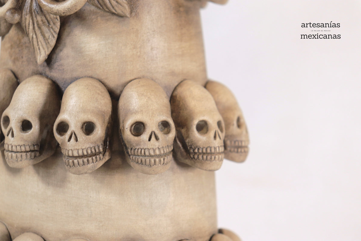 Catrina con calaveritas beige - 65 cm. 26 in. - En produccion Catrina