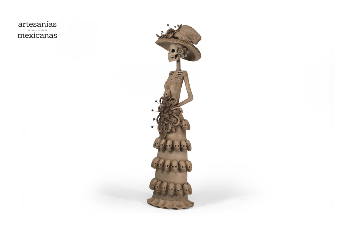 Catrina con calaveritas beige - 65 cm. 26 in. - En produccion Catrina