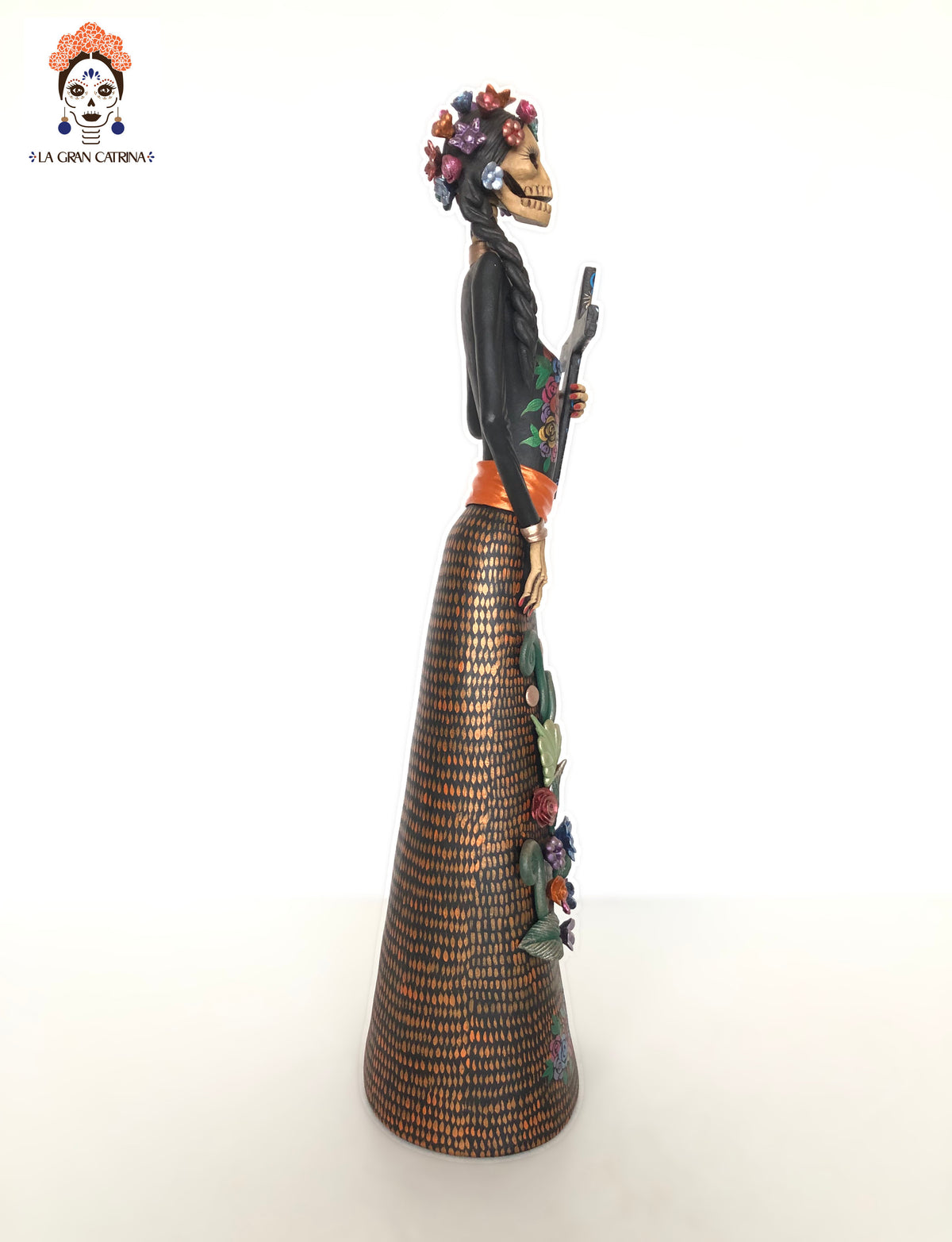 Catrina con la Cruz tono Hueso - 50 cm. 20 in. - Sobre Pedido