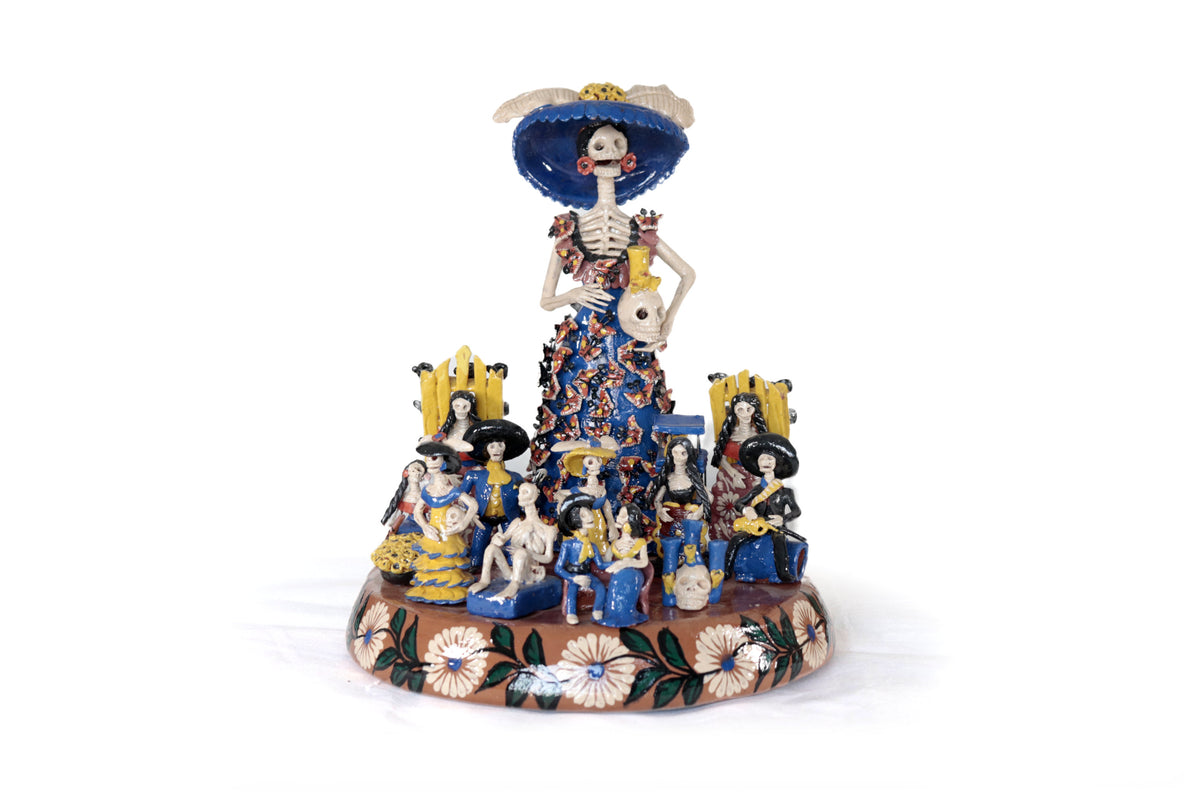 Catrina con Calaveras Bailando y Músicos - 36 cm. 14.1 in. Catrina