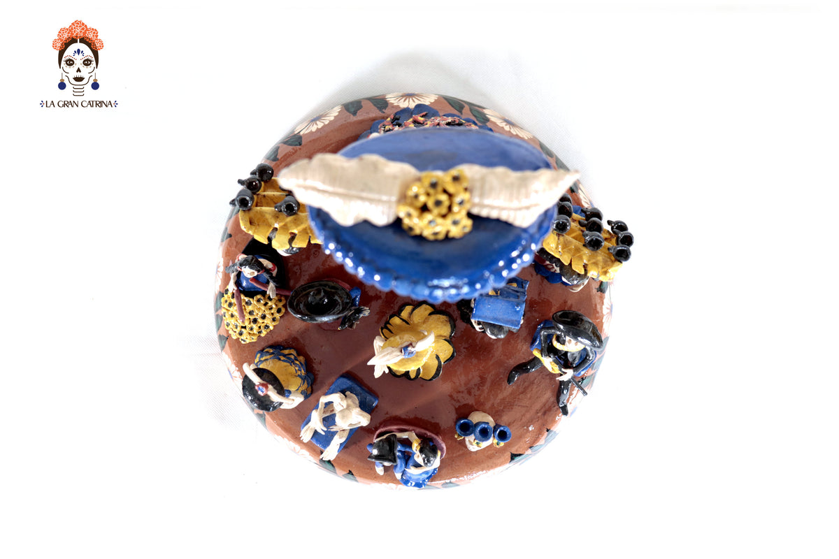 Catrina con Calaveras Bailando y Músicos - 36 cm. 14.1 in. Catrina