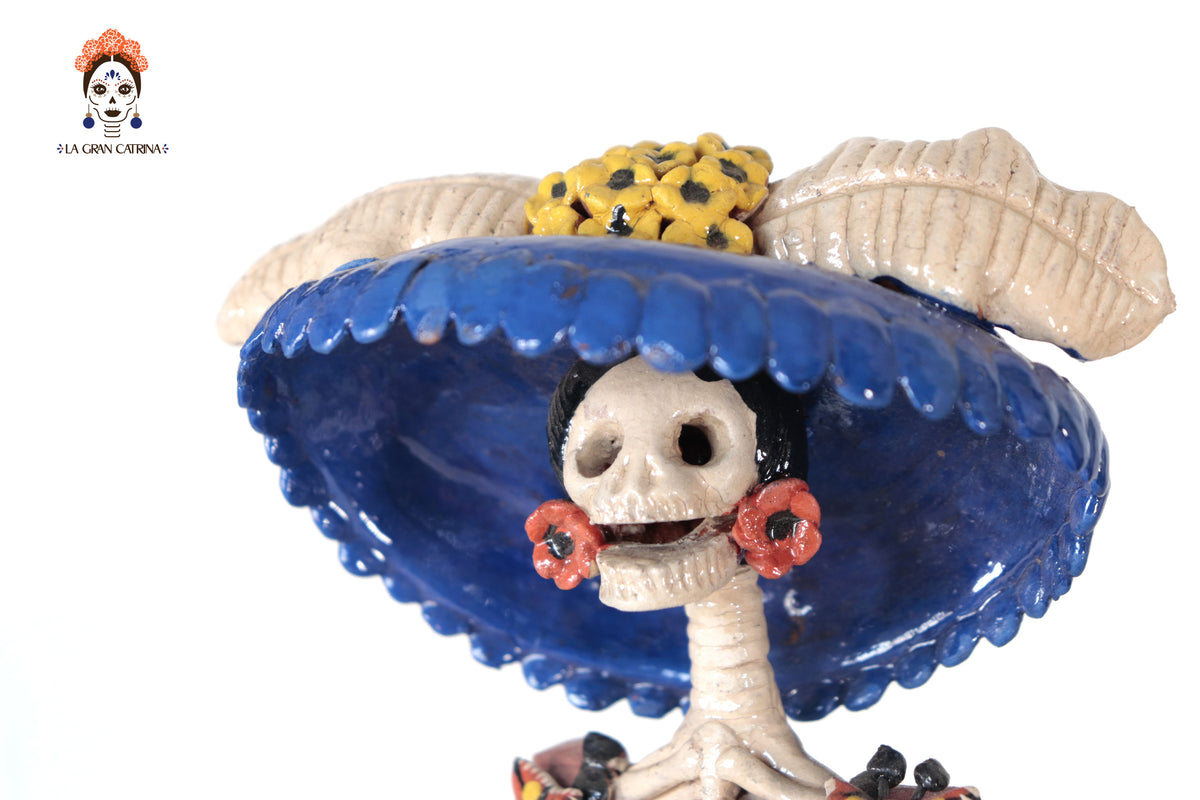 Catrina con Calaveras Bailando y Músicos - 36 cm. 14.1 in. Catrina