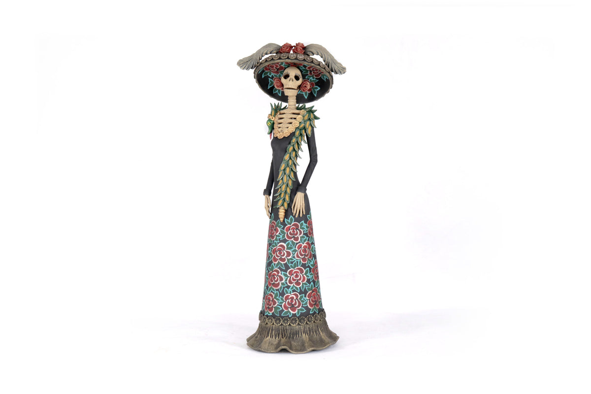 La Frida con la serpiente de flores rojas - 45 cm. 18 in. Catrina