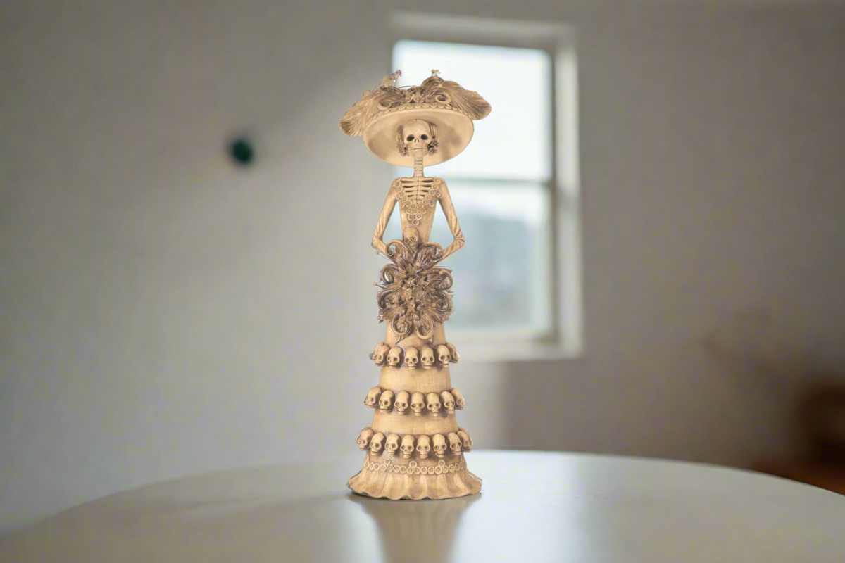 Catrina con Calaveritas Beige - 50 cm. 20 in. - En producción Catrina
