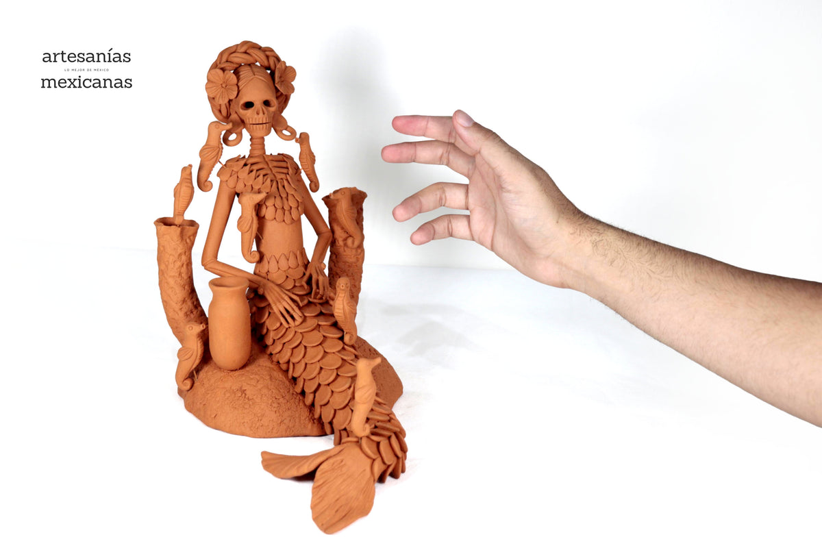 Catrina Sirena de barro - 31 cm. 12.2 in. Catrina