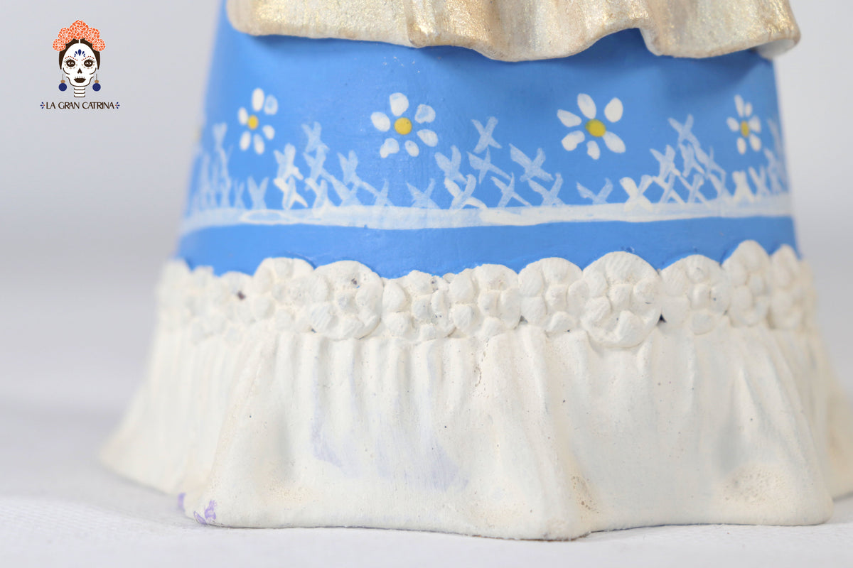 Catrina con cantarito - 21 cm. 8.2 in. Catrina