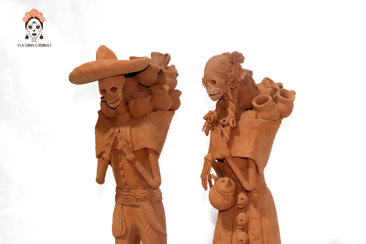Pareja de Catrines artesanos de loza - 50 cm. 20 in. Catrina
