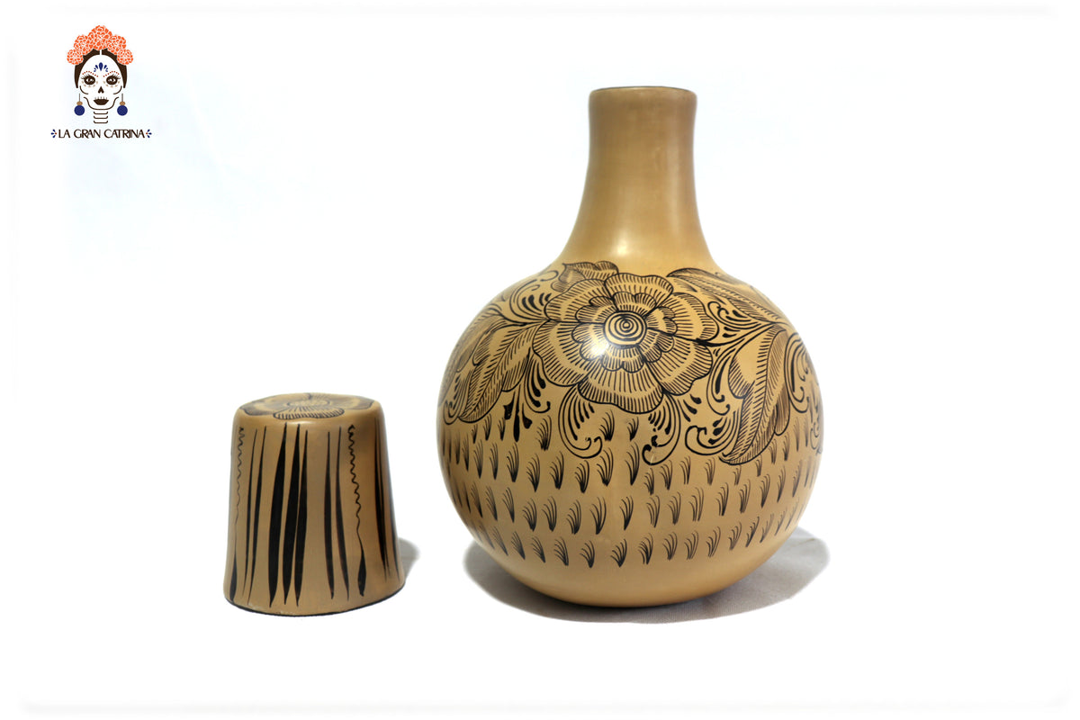 Cerámica amarilla con vaso - Huancito - 23 cm. - Sobre Pedido