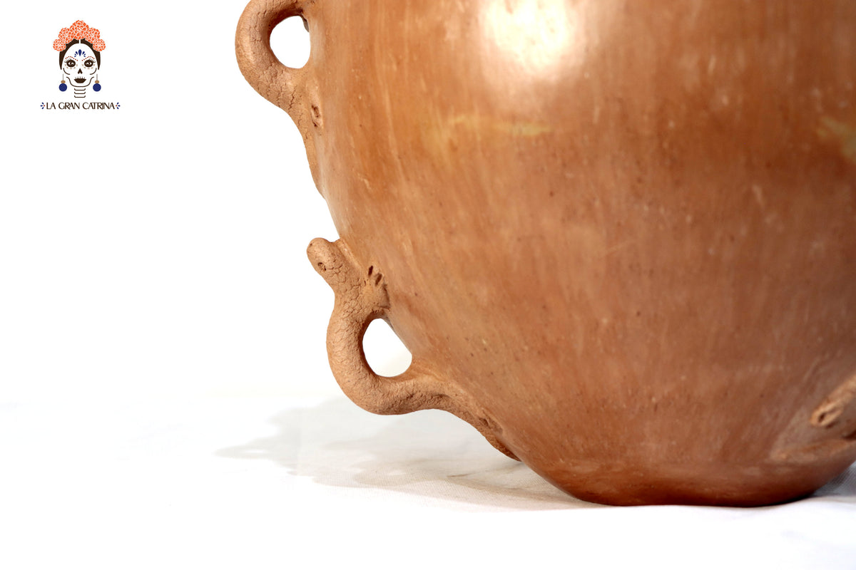 Vasija Mixe Ancestral con asas de lagartijas - 45 Cm. 17.7 In. Mixe