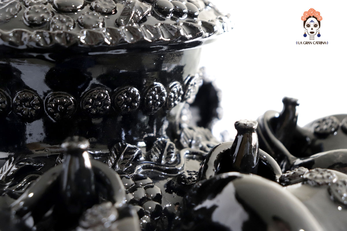 Ponchera con platos y tazas - Barro vidriado - 47 cm. 19 in.