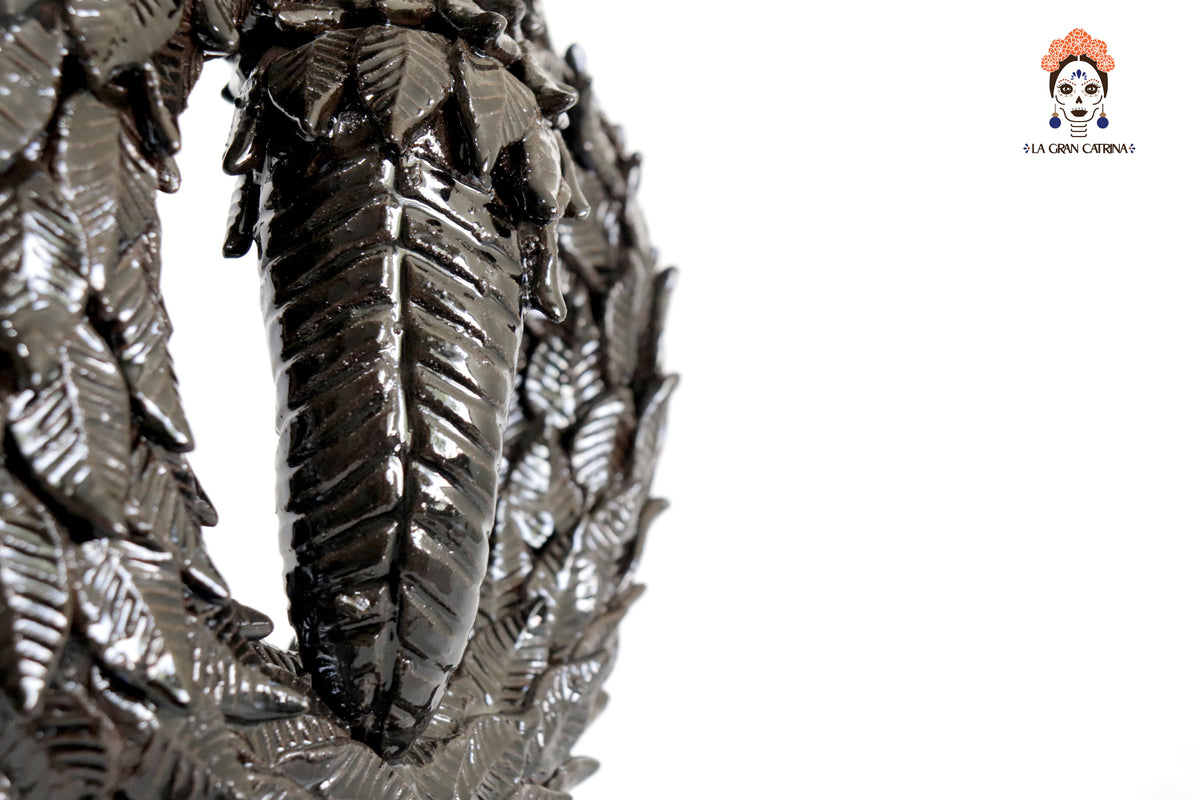 Quetzalcóatl negro - Barro vidriado - 34 cm. 14 in.