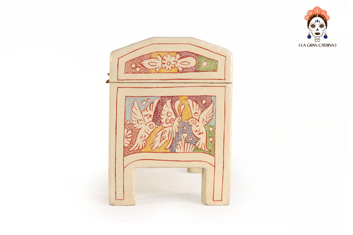 Cofre Artesanal de Olinalá Blanco con Aves - 19.5 cm. 7.7 in.