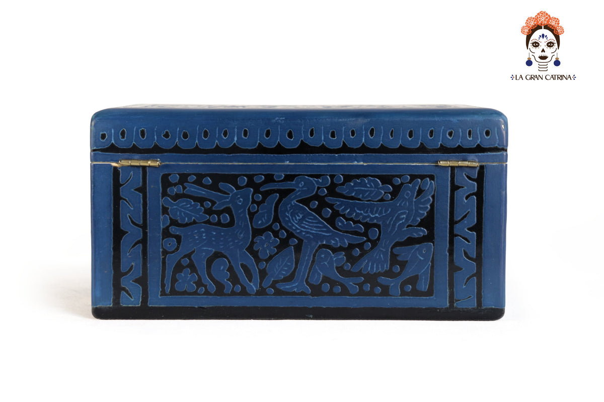 Cofre Artesanal de Olinalá Negro con Azul - 19.5 cm. 7.7 in.
