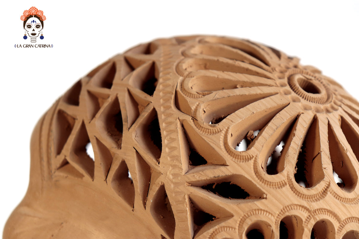 Cráneo Barro Natural - 18 cm. 7.1 in.