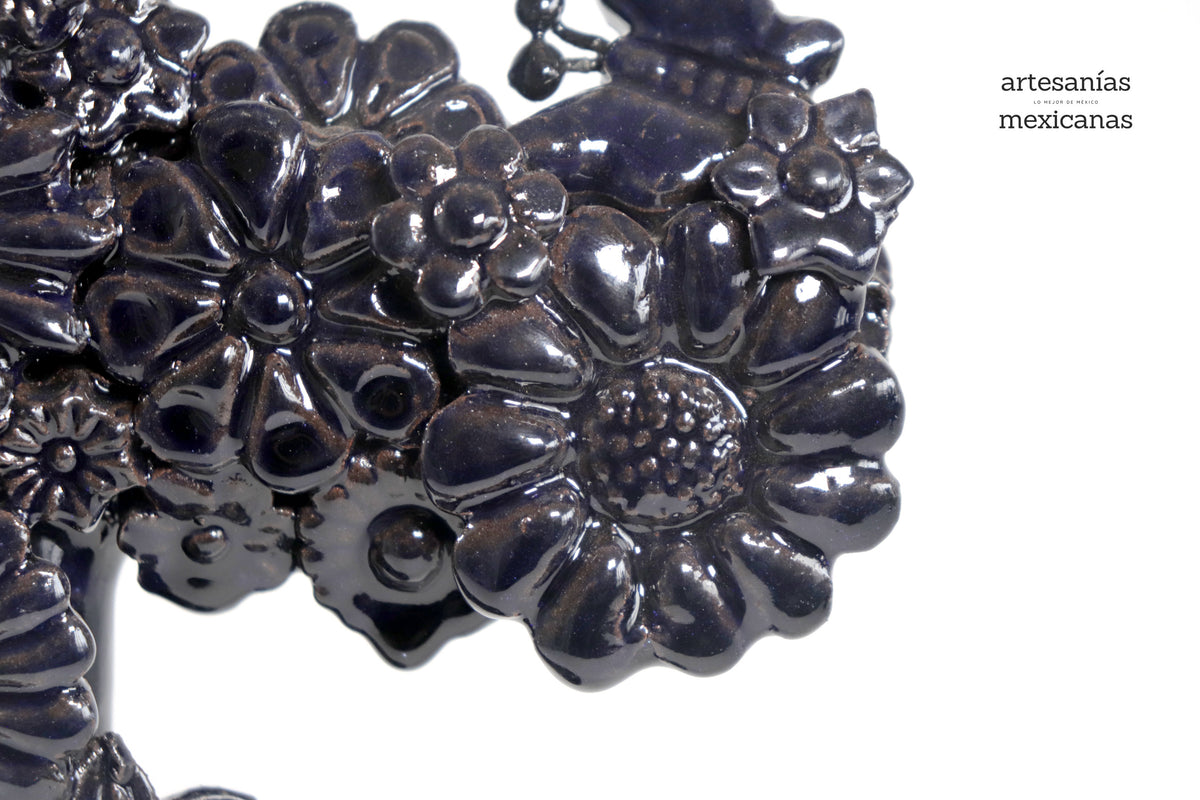 Cruz azul - Barro vidriado - 32 cm. 12.5 in.