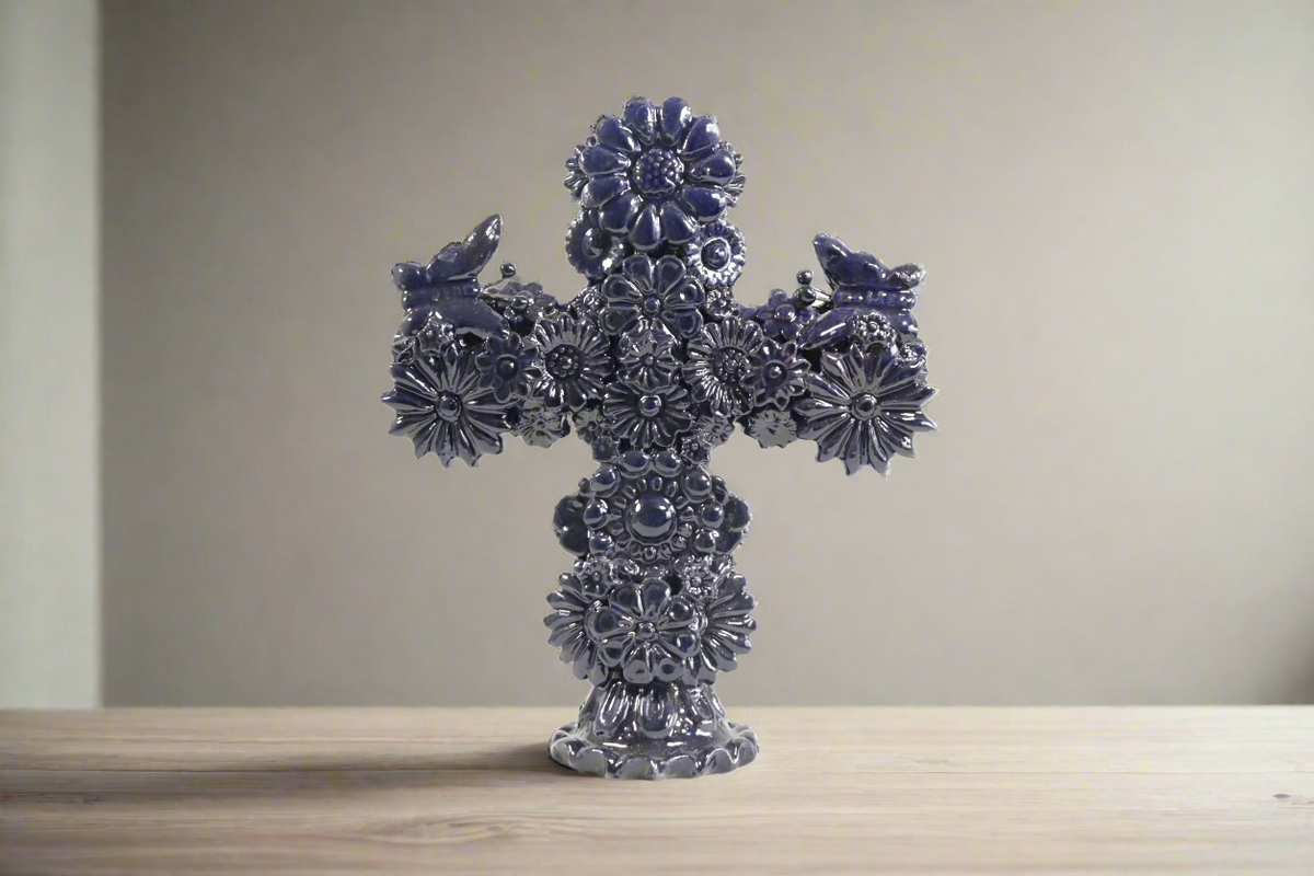 Cruz Barro Vidriado Azul Cobalto con Flores - 25 cm. 10 in.