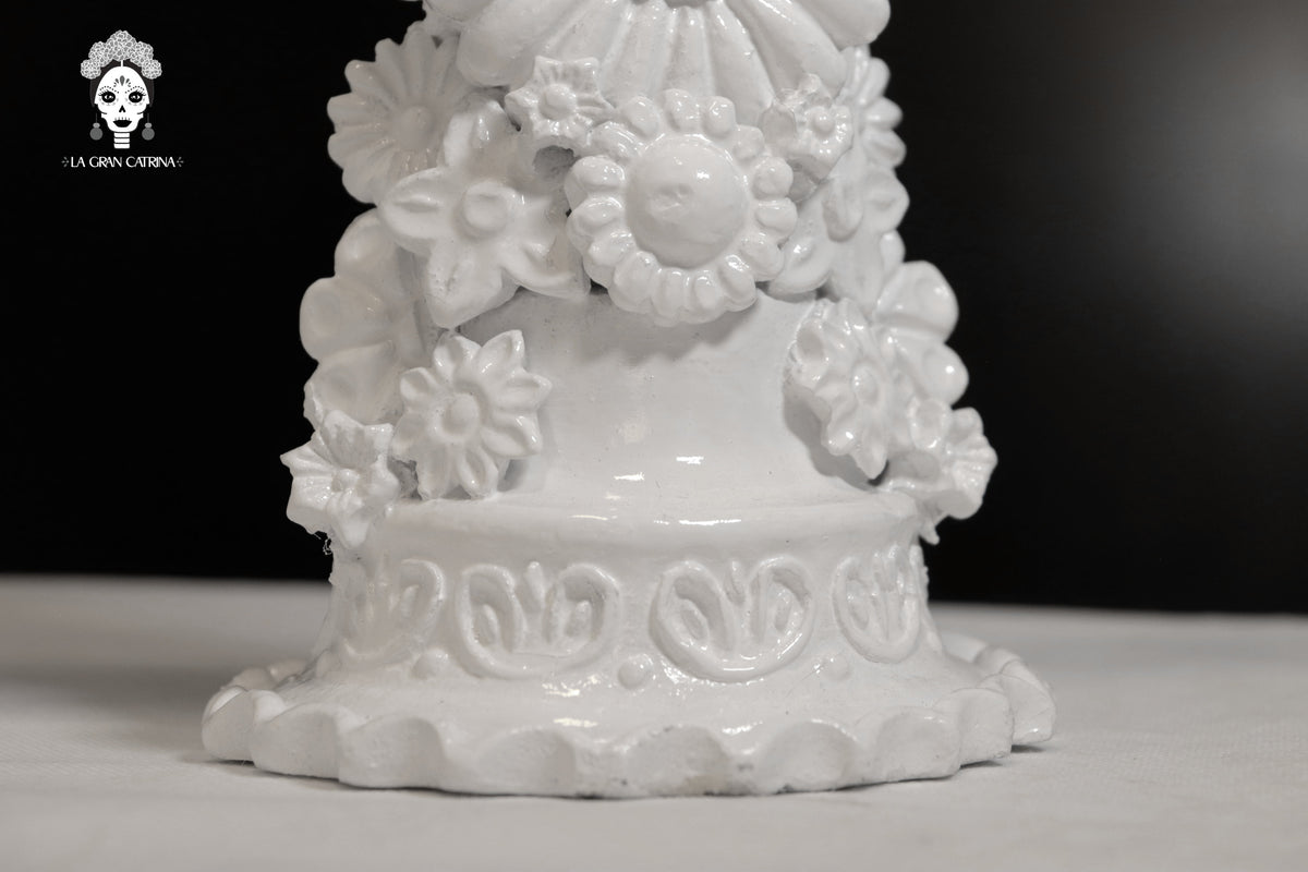 Cruz blanca - Barro vidriado - 38 cm. 15 in.