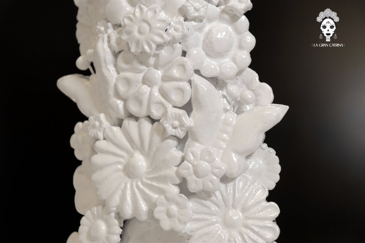 Cruz blanca - Barro vidriado - 45 cm. 18 in.