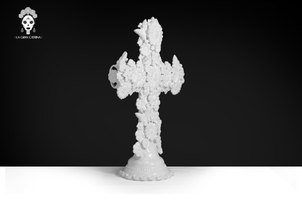 Cruz blanca - Barro vidriado - 45 cm. 18 in.