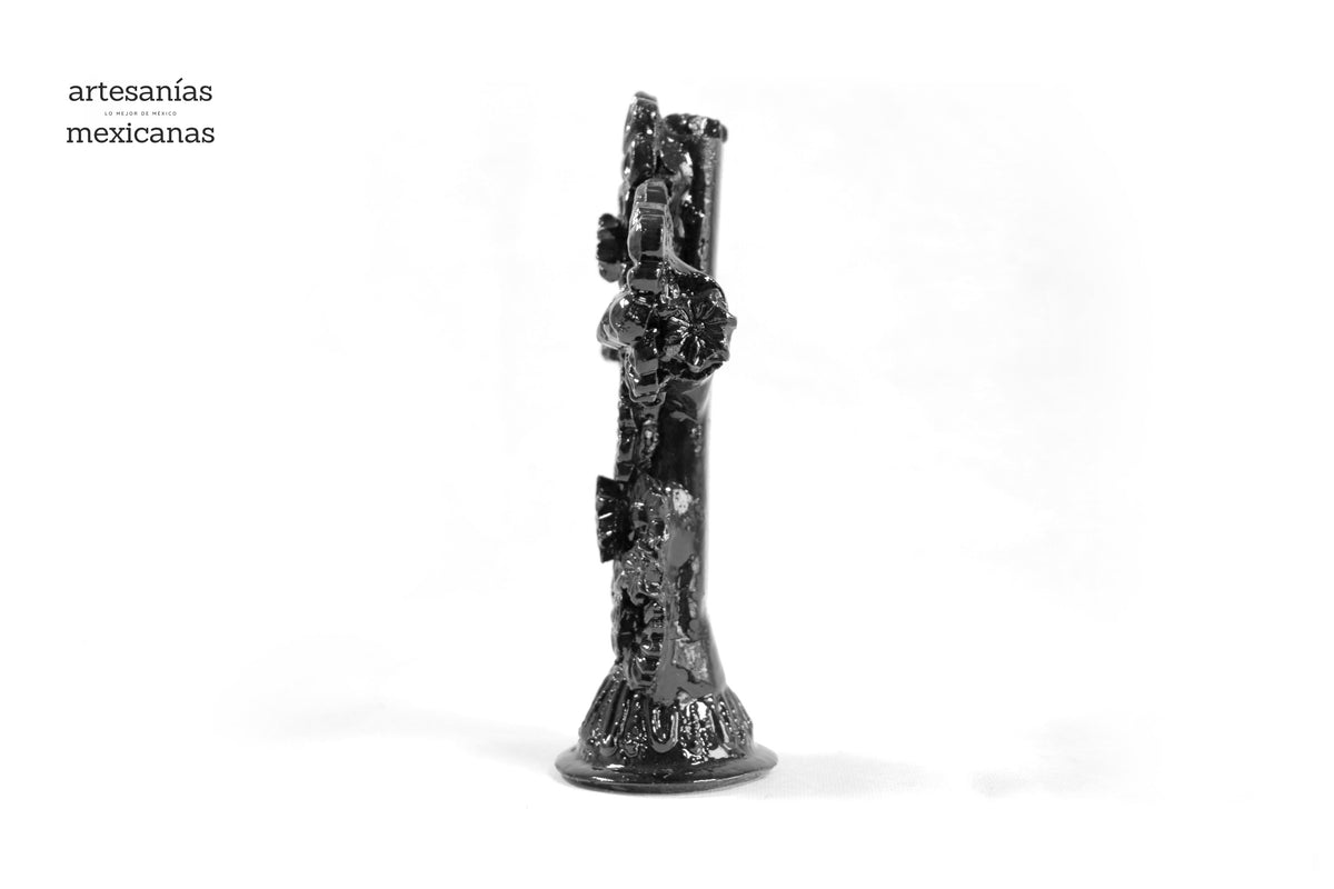 Cruz negro - Barro vidriado - 18.5 cm. 7.4 in.