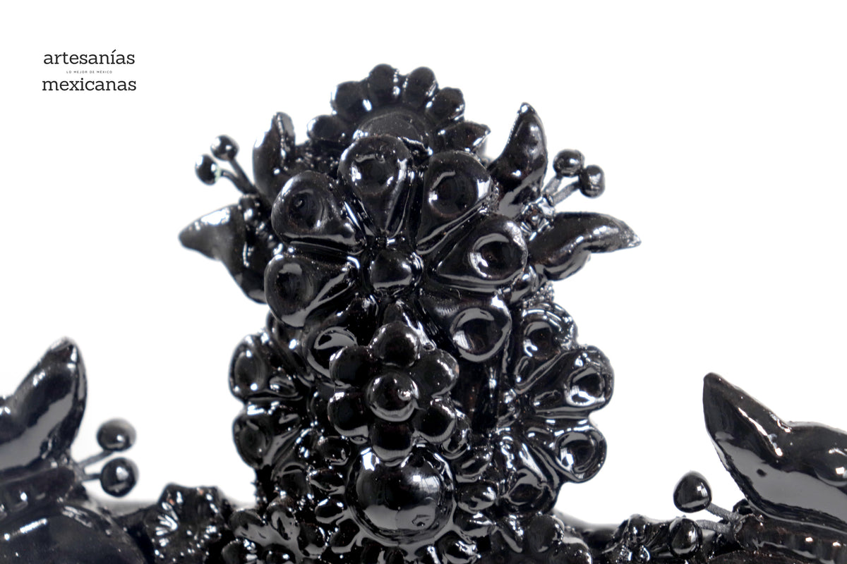 Cruz negra - Barro vidriado - 25 cm. 10 in.