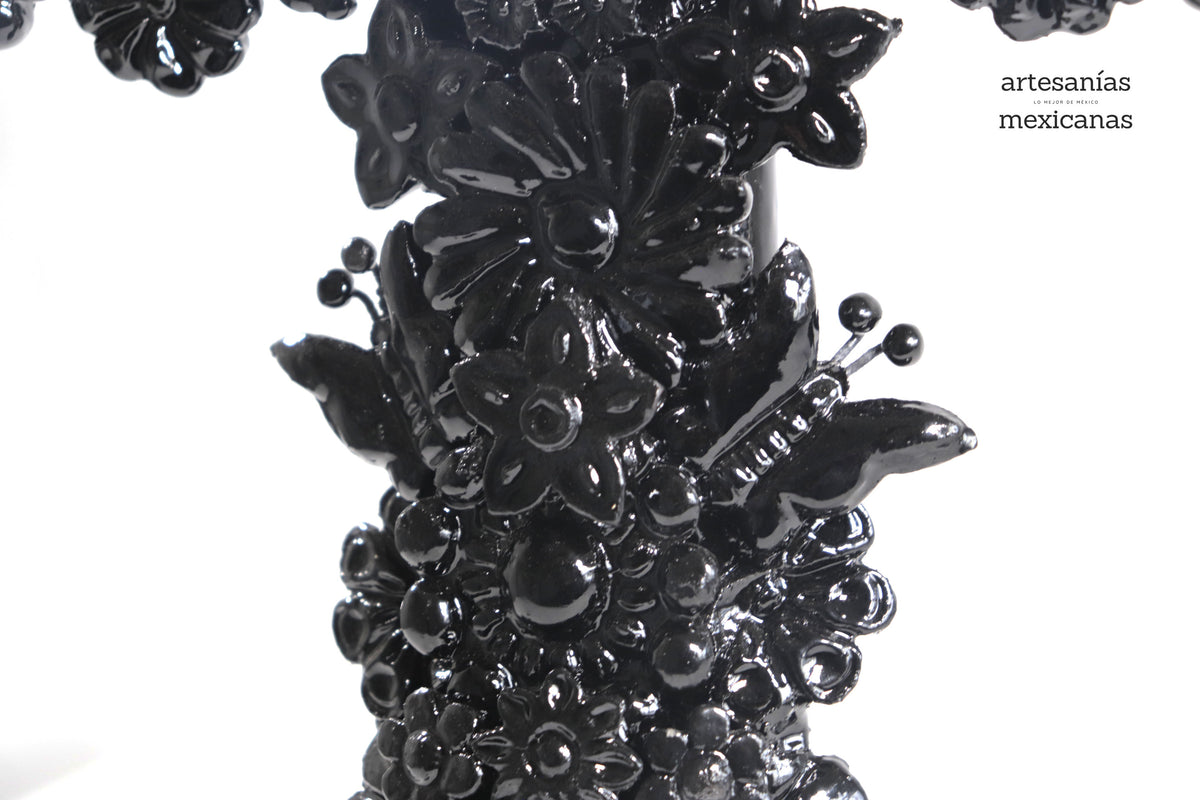 Cruz negra - Barro vidriado - 38 cm. 15 in.