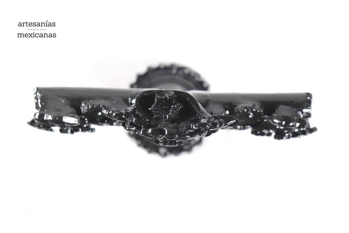 Cruz negra - Barro vidriado - 38 cm. 15 in.