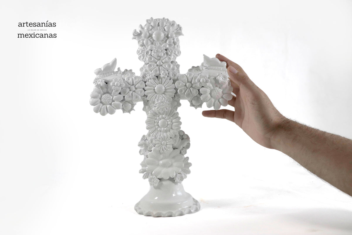 Cruz blanca de 32 cm - Barro vidriado