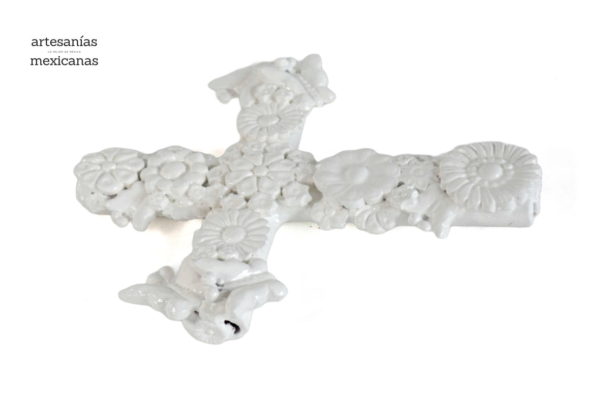 Cruz blanca de pared - Barro vidriado - 29 cm. 11.4 in.