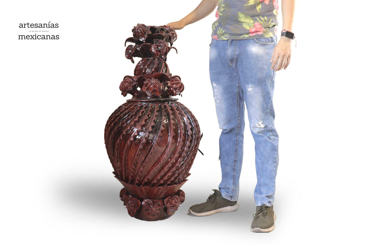 Piña michoacana de barro - Flor de Jamaica - 101 cm. 40 in. - Sobre pedido