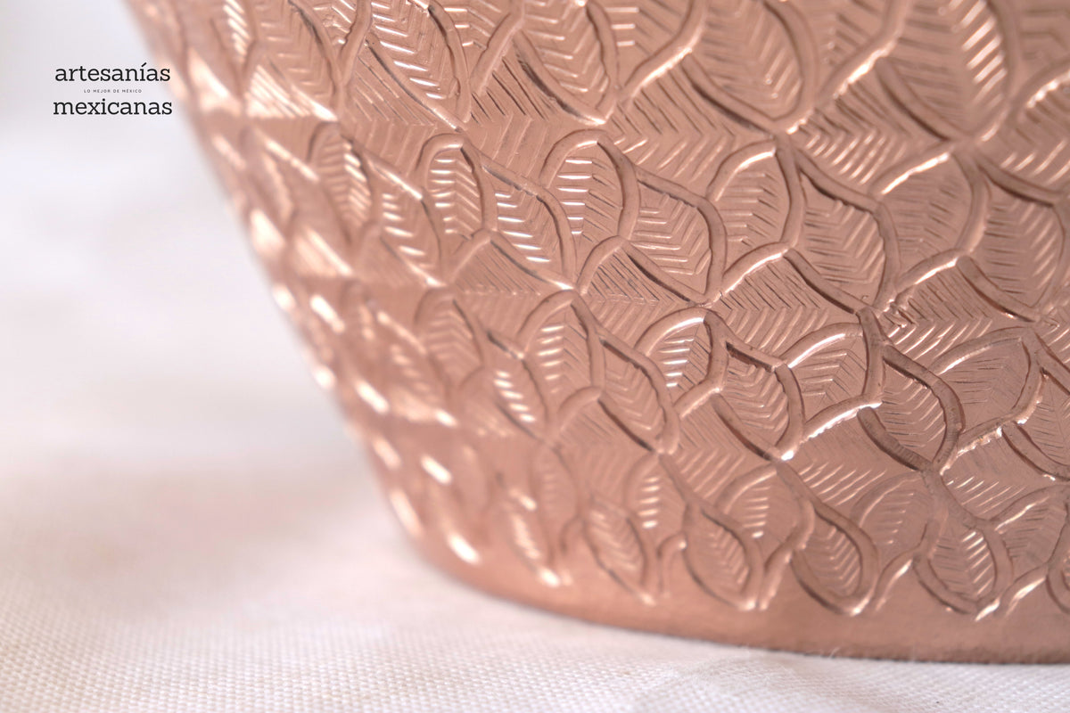 Jarrón de concurso de cobre - 27 cm. 11 in.