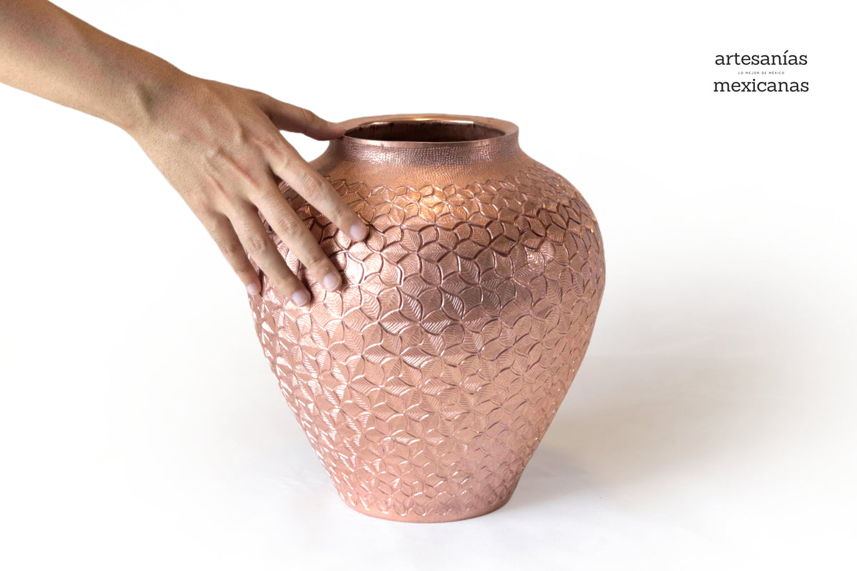 Jarrón de concurso de cobre - 27 cm. 11 in.