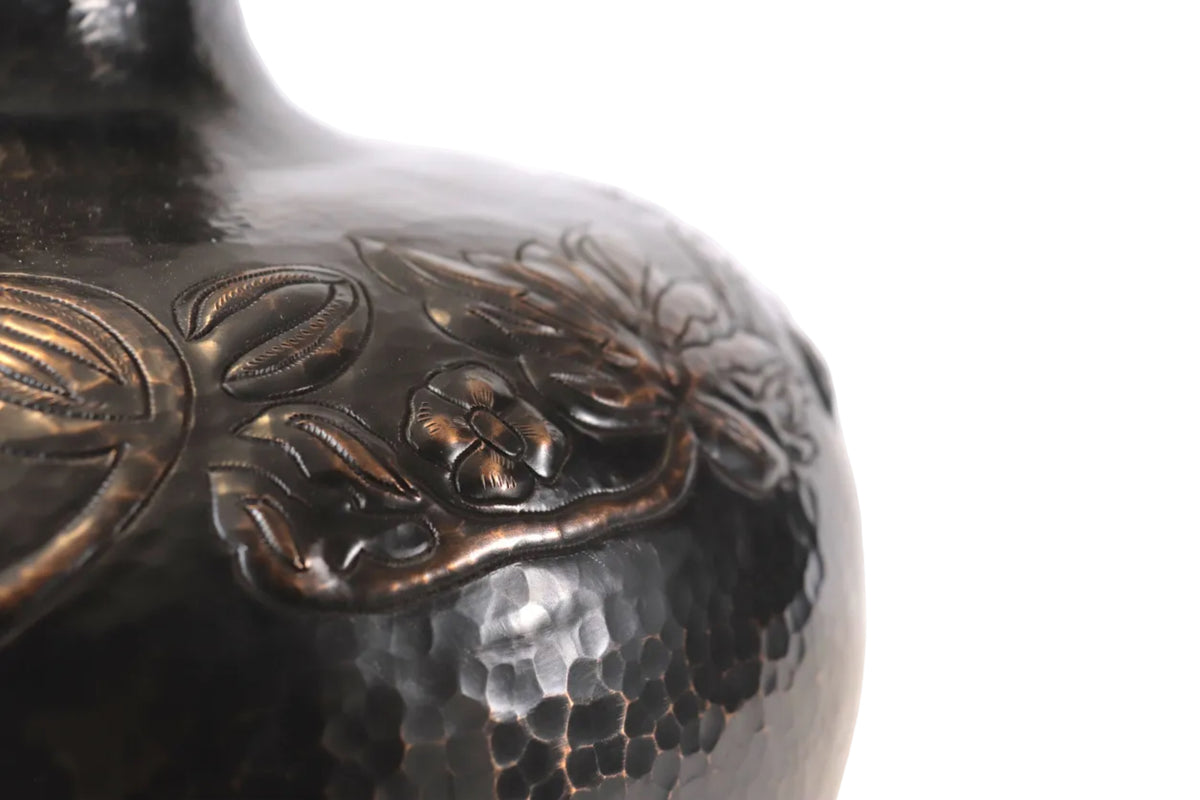 Jarrón de cobre terminado negro - 45 cm. 18 in.