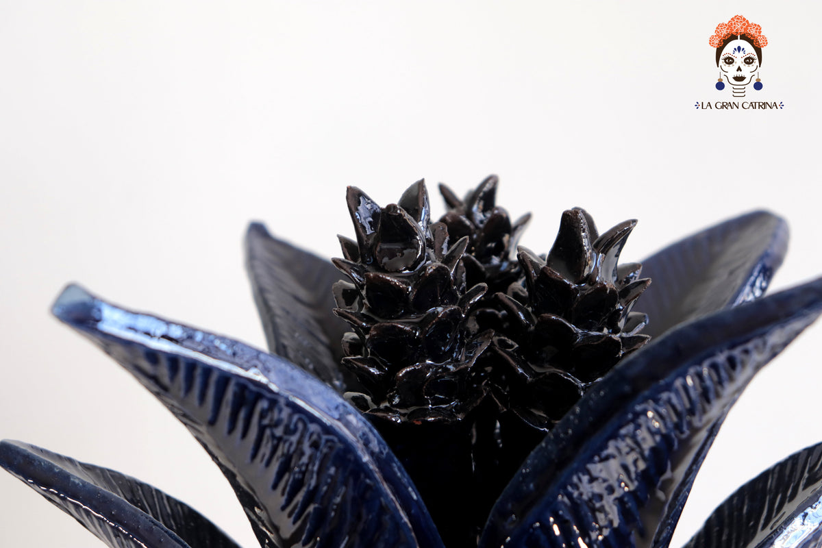 Piña Michoacana Azul con Flores Pequeñas - 65 cm. 26 in. Piña