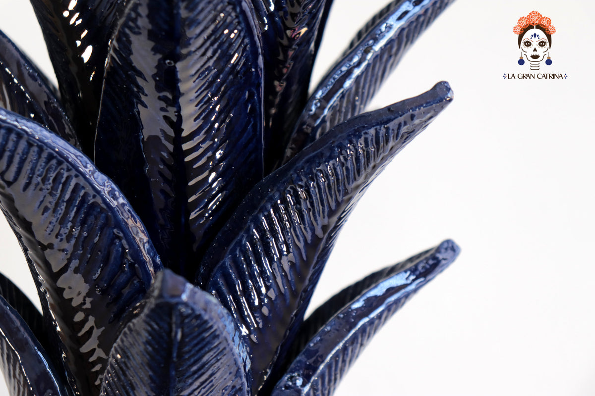 Piña Michoacana Azul con Flores Pequeñas - 65 cm. 26 in. Piña