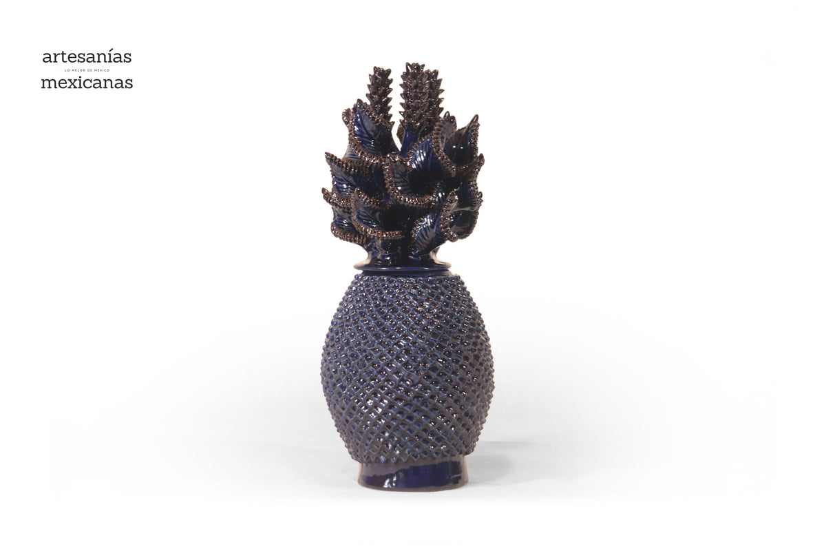 Piña Azul de Picos con Hojas Curveadas - 38 cm. 15 in.