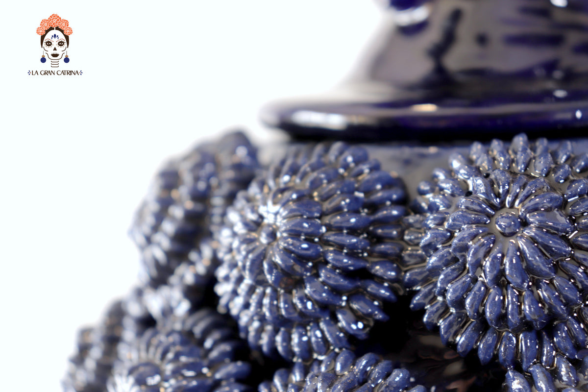 Piña michoacana de barro - Botones azules con tapa especial - 52 cm. 21 in. - Sobre Pedido