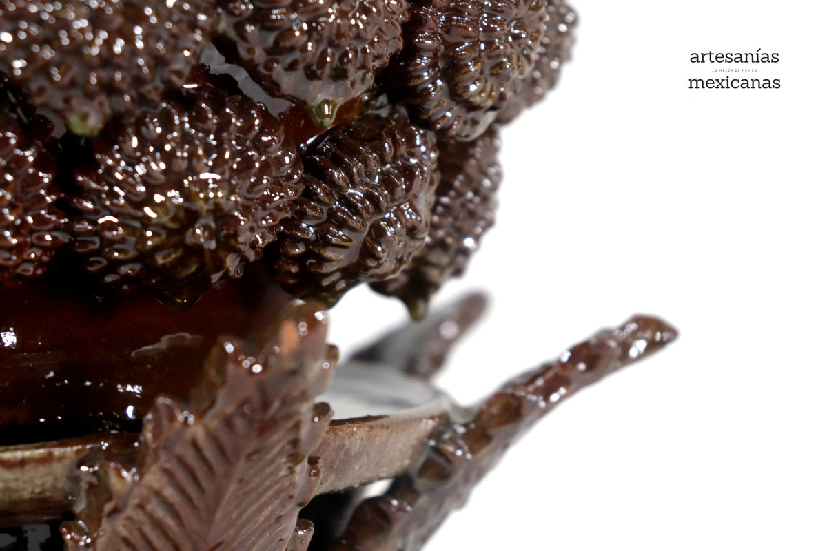 Piña michoacana de concurso café - 50 cm. 20 in. - Sobre Pedido