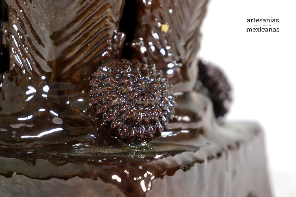 Piña michoacana de concurso café - 50 cm. 20 in. - Sobre Pedido