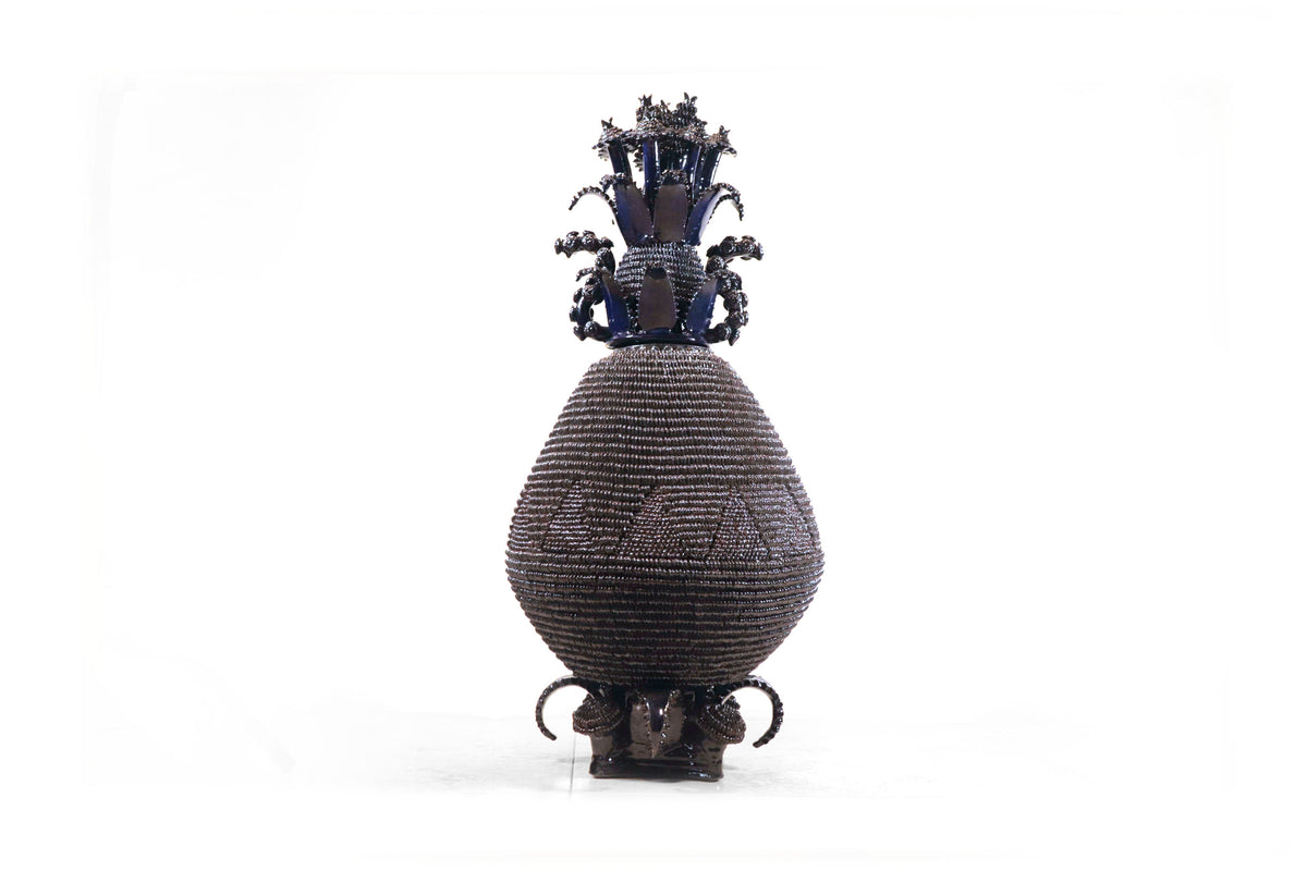 Piña Azul de Concurso con Base - 74 cm. 29 in. Piña