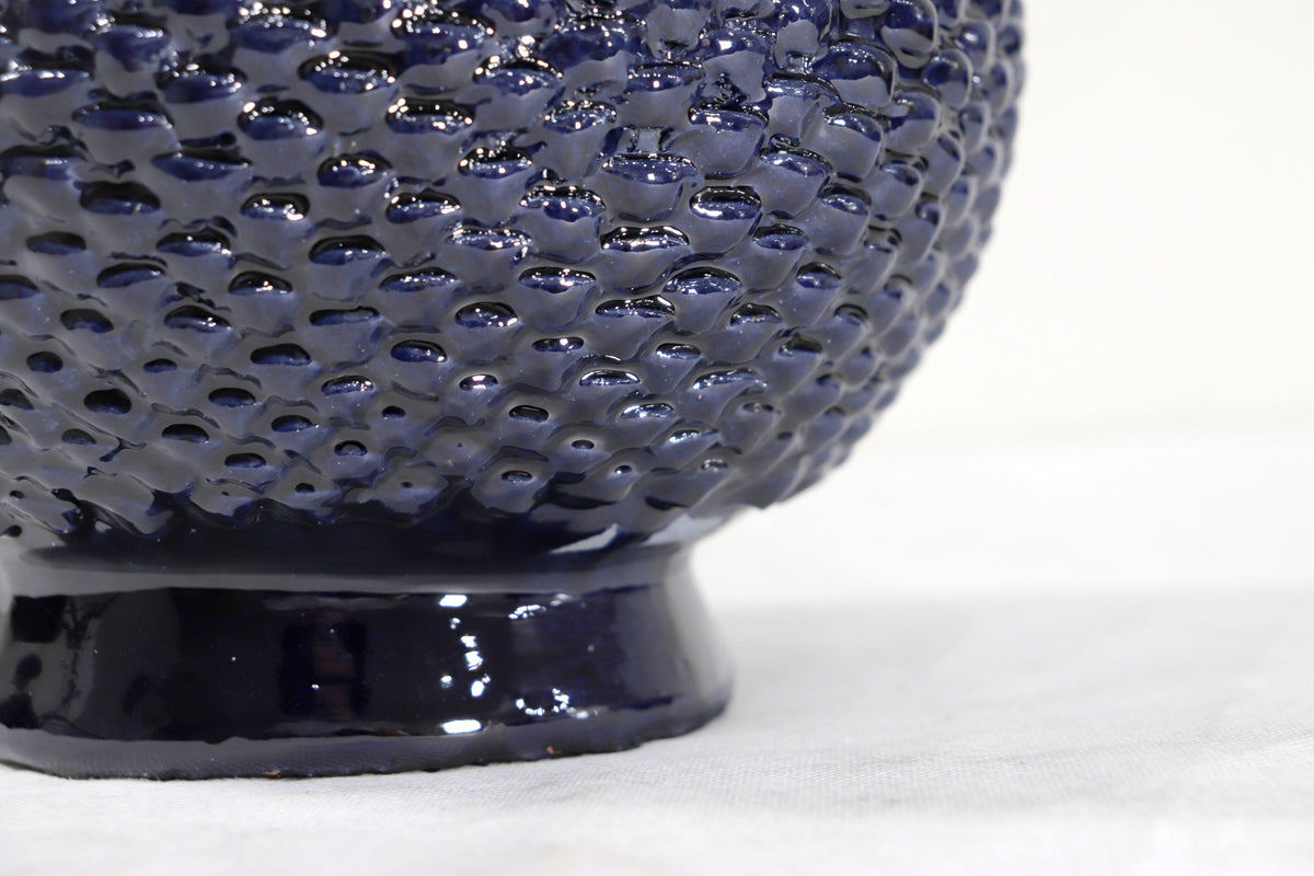 Piña azul de tejido de tapa ondulada - 50 cm. 20 in.