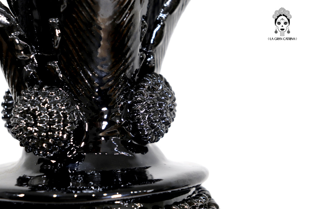 Piña michoacana de barro - Negra con Picos - 50 cm. 20 in.