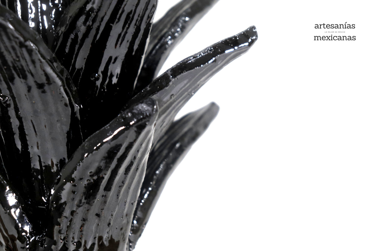 Piña michoacana de barro - Papaya Negra - 55 cm. 22 in.