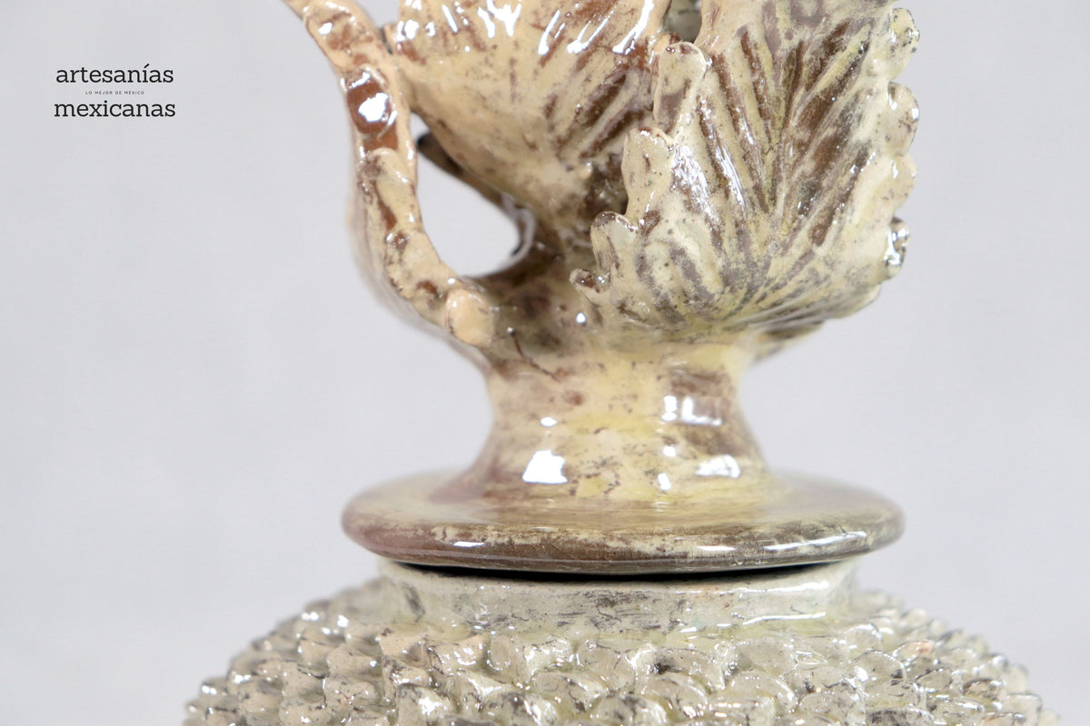 Piña Beige de Picos con Tapa Curveada - 21 cm. 8.5 in.