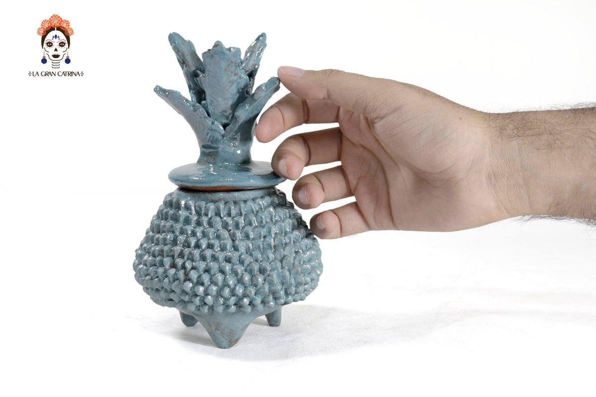 Piña de barro vidriado - Ladrillos turquesa - 19 cm. 7.7 in.