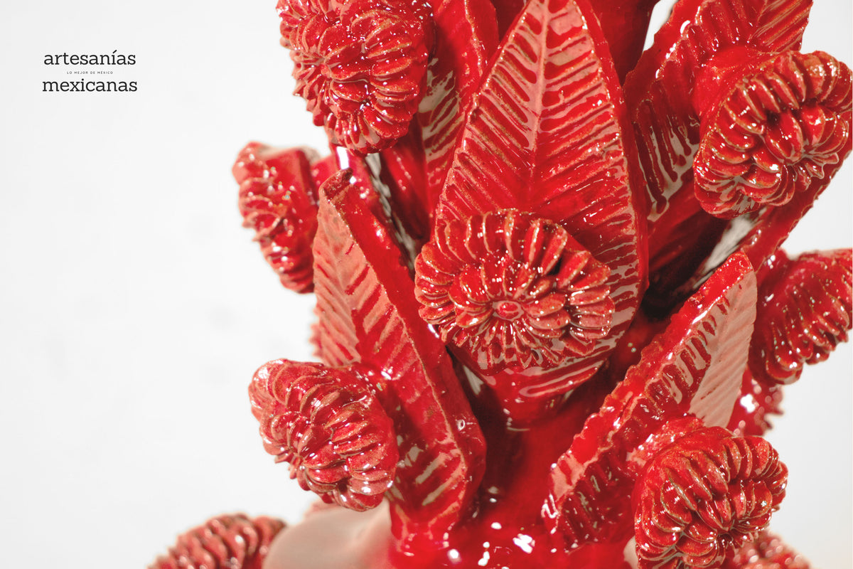Piña Roja de Rosalitos - 29 cm. 11.4 in. - Sobre Pedido Sobre pedido