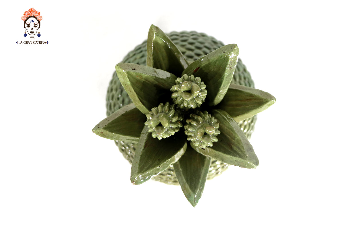 Piña michoacana de barro - Verde claro de bolitas - 32 cm. 13 in. - Sobre Pedido