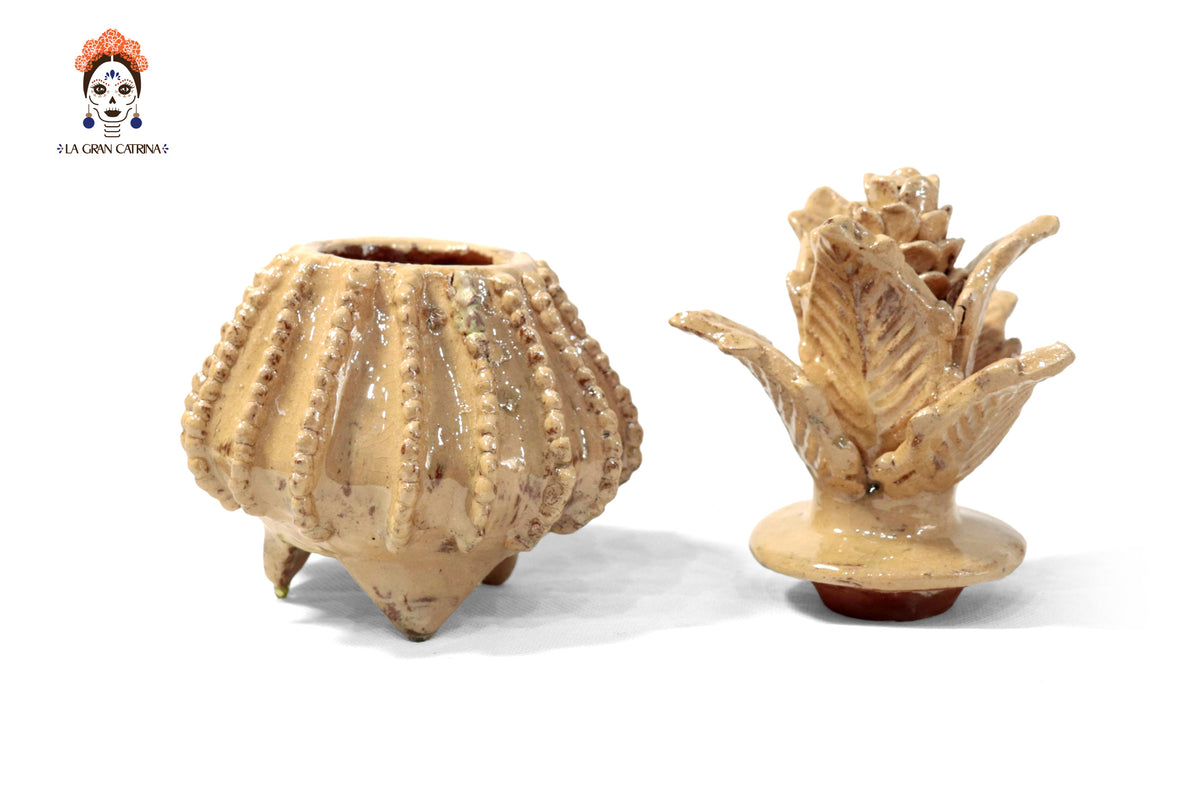 Piña biznaga beige de barro vidriado - 19 cm. 7.7 in.