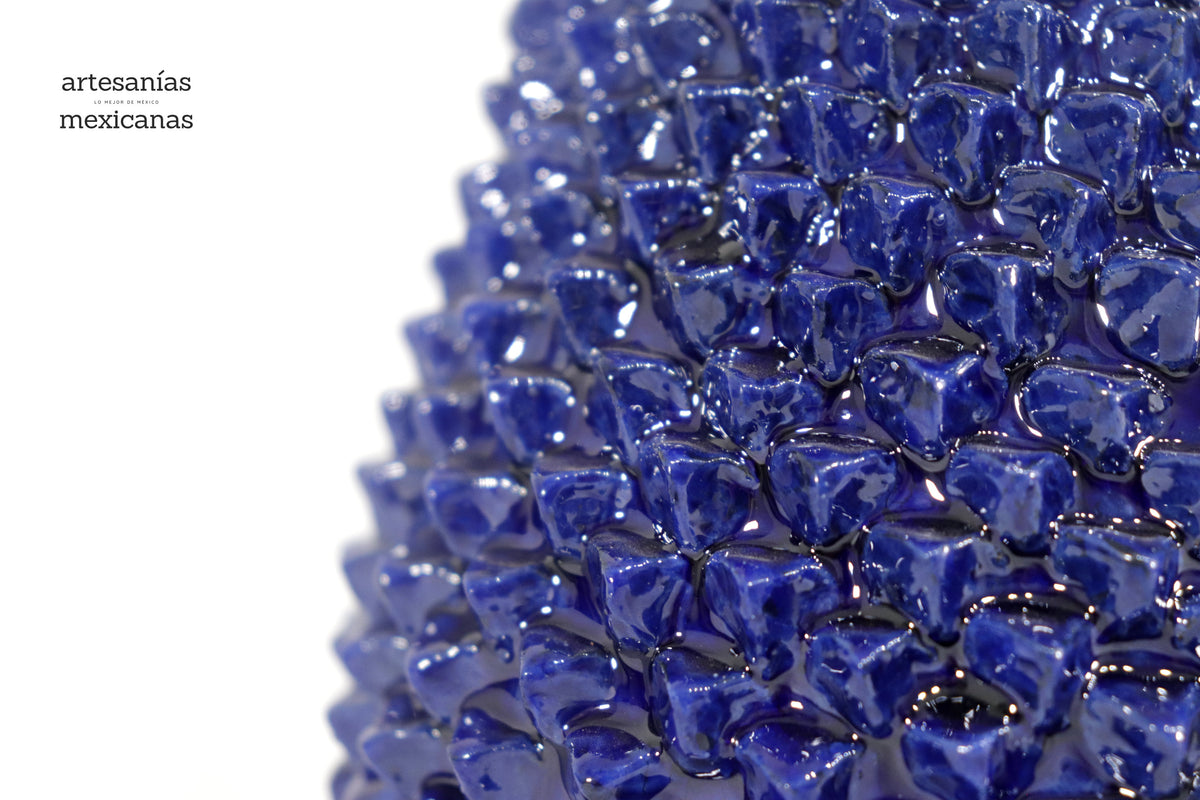 Piña michoacana de barro - Picos azules - 28 cm. 11 in.